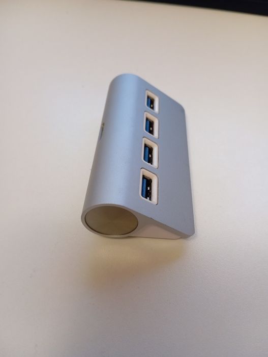 USB хаб на 4 порти USB 3.0, підключення Type C