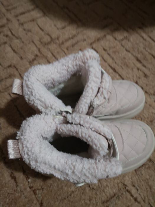 Продам детские сапожки