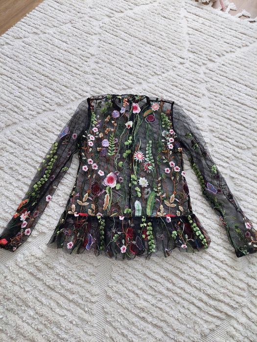 Вишита блуза на сіточці xs-s розмір