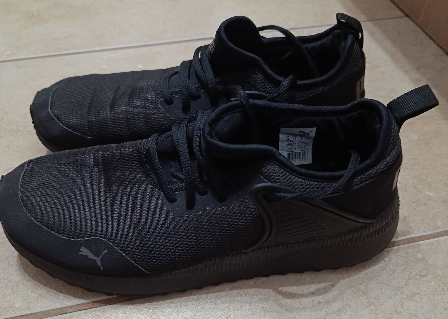 Lekkie buty sportowe Puma