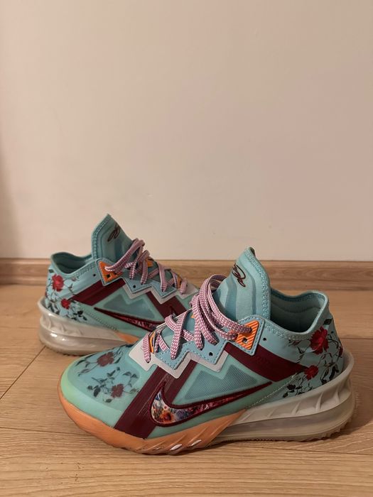 Nike Lebron XVIII Low r. 43 floral turkusowe, r. 43