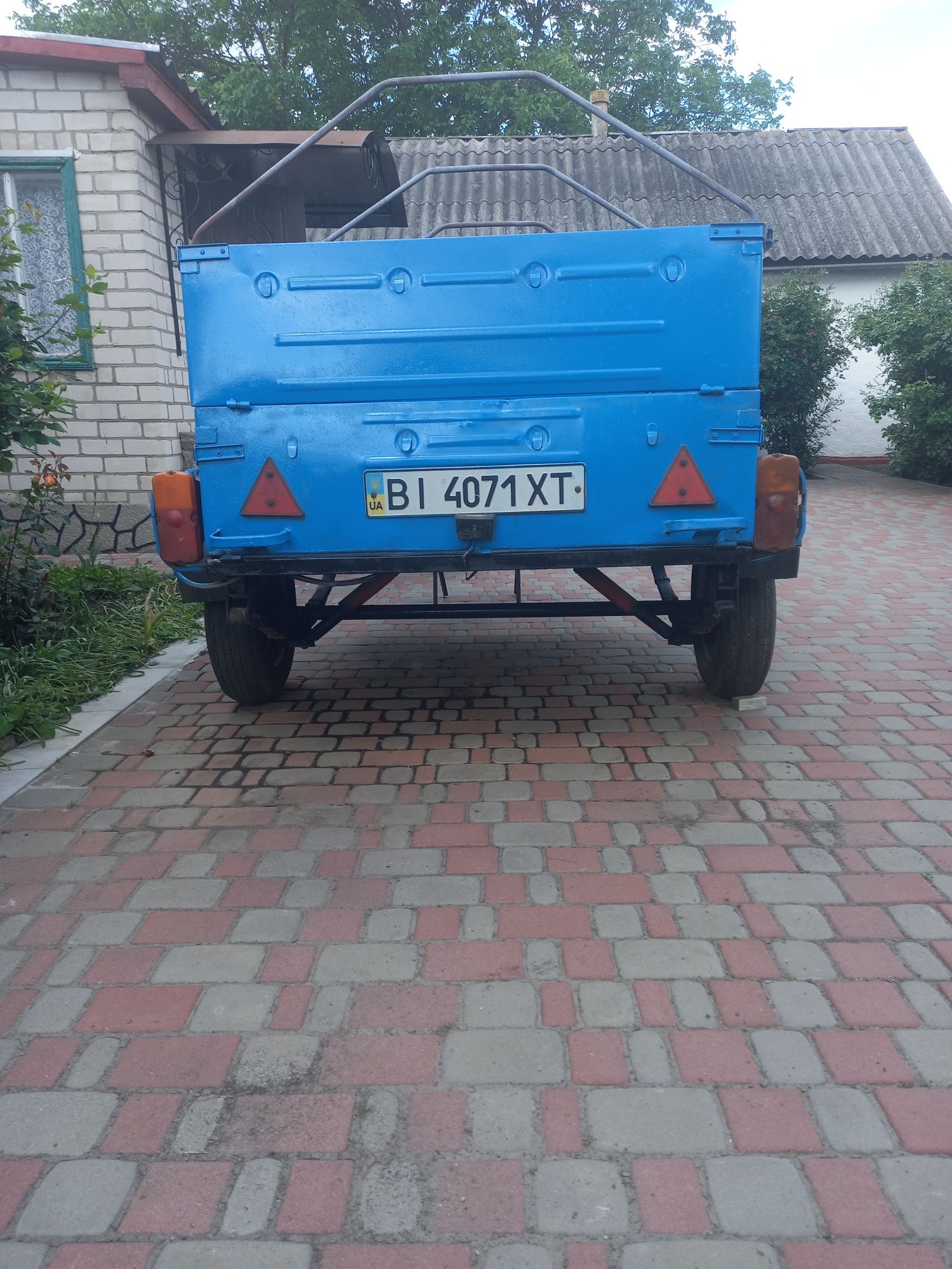 Продам причеп до легкового автомобіля у відмінному стані