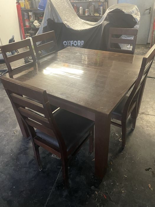 Stół+5 krzeseł brązowe