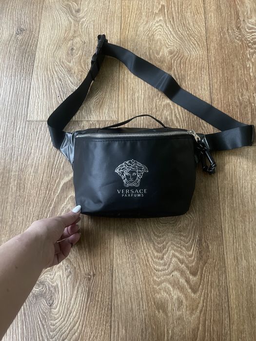 Бананка Versace.      .