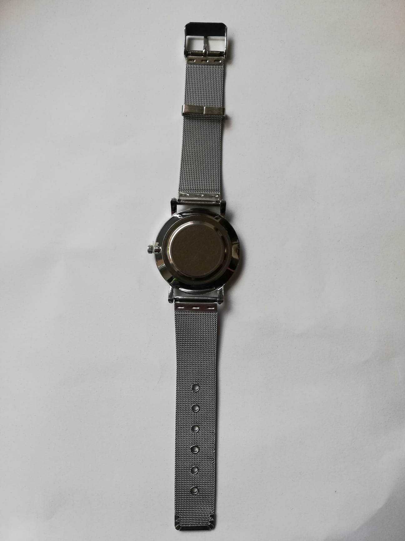 Klasyczny zegarek srebrny kwarcowy metalowa bransoleta