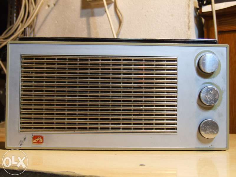 Rádio antigo LA VOIX DE SON MAÎTRE - Anos 60