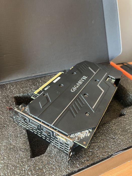 GeForce RTX 2060 OC 6G / GDDR6