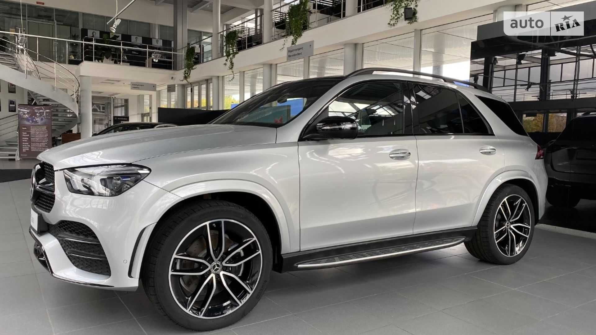 Диски комплект с резиной AMG для Мерседес GLE class V167 R22