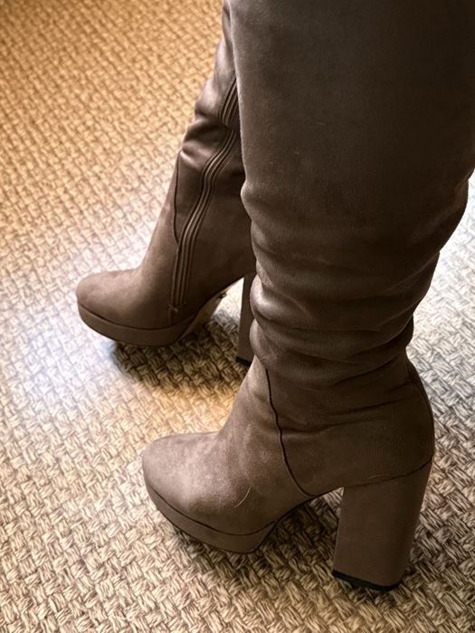 Ботфорди на каблуку бренду lino marano (осінь)