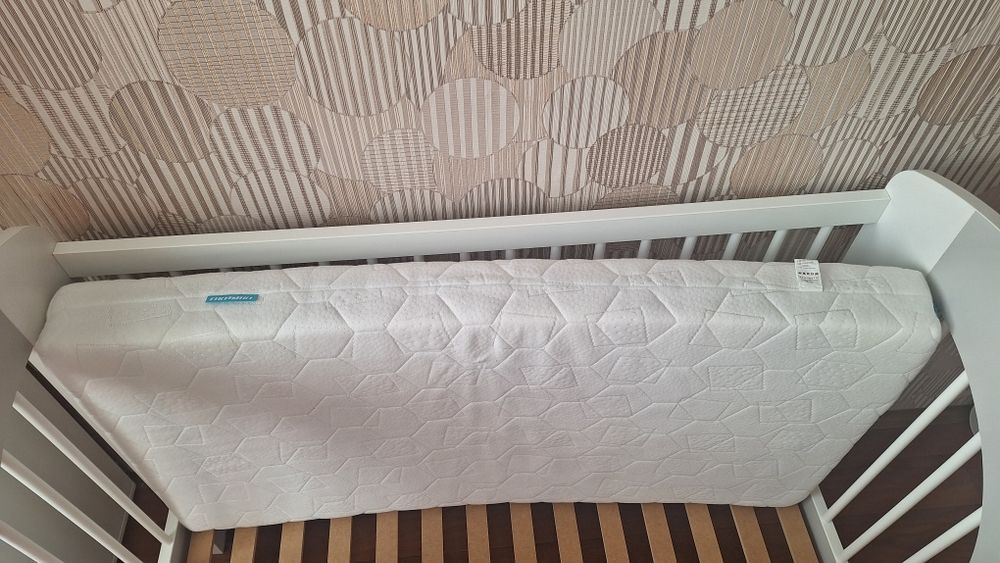 Łóżeczko dziecięce 120x60 + materac