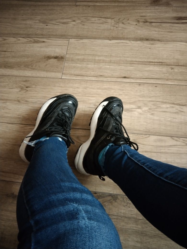 Adidasy sportowe Guess nr 36