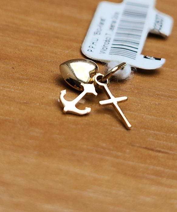 NOWA. 3 w 1 zawieszka z metką,  złota 585 wiara, nadzieja i miłość