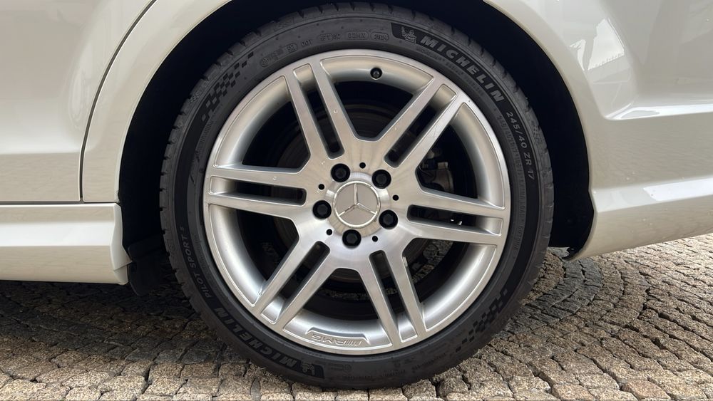 Mercedes-Benz C220 AMG