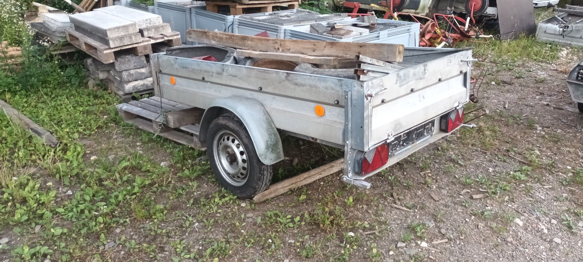 Sprzedam przyczepka 1300kg