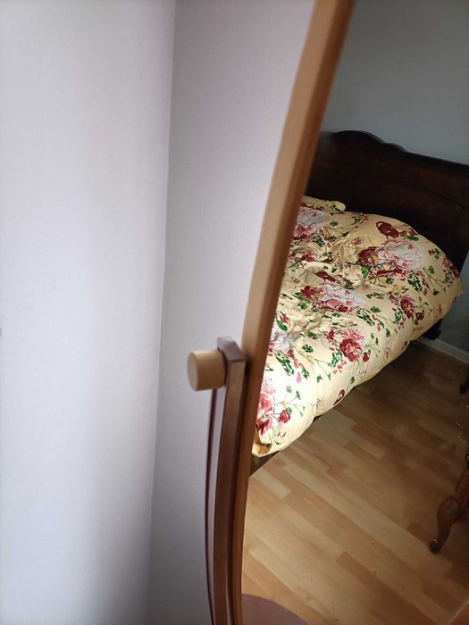 Lustro do sypialni, makijażu