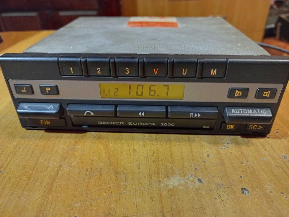 Ретро магнилола " Becker Europa 2000"