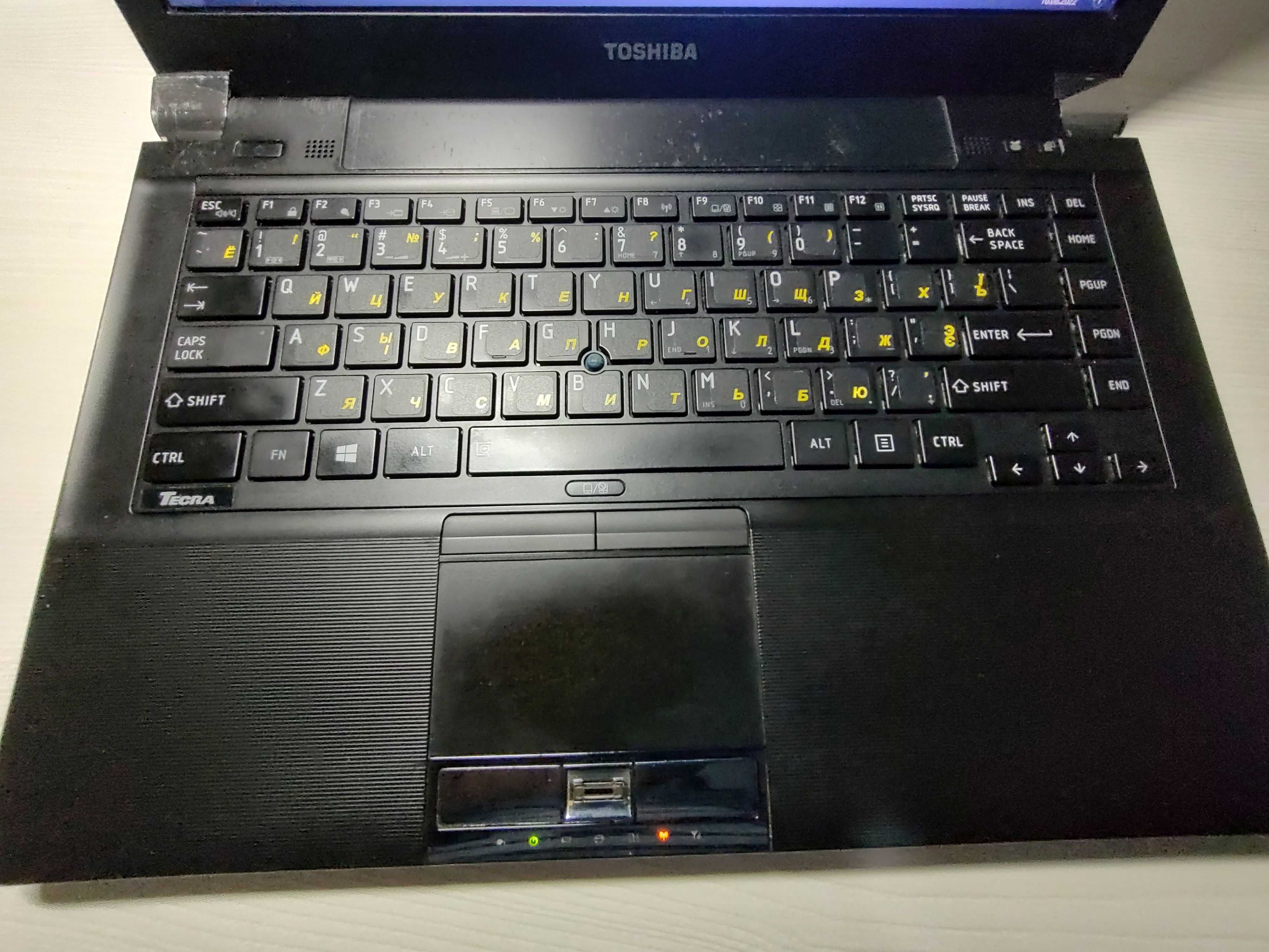 Toshiba Tecra R940 14 i5-3320M 8Gb SSD 120Gb +HDD 320Gb