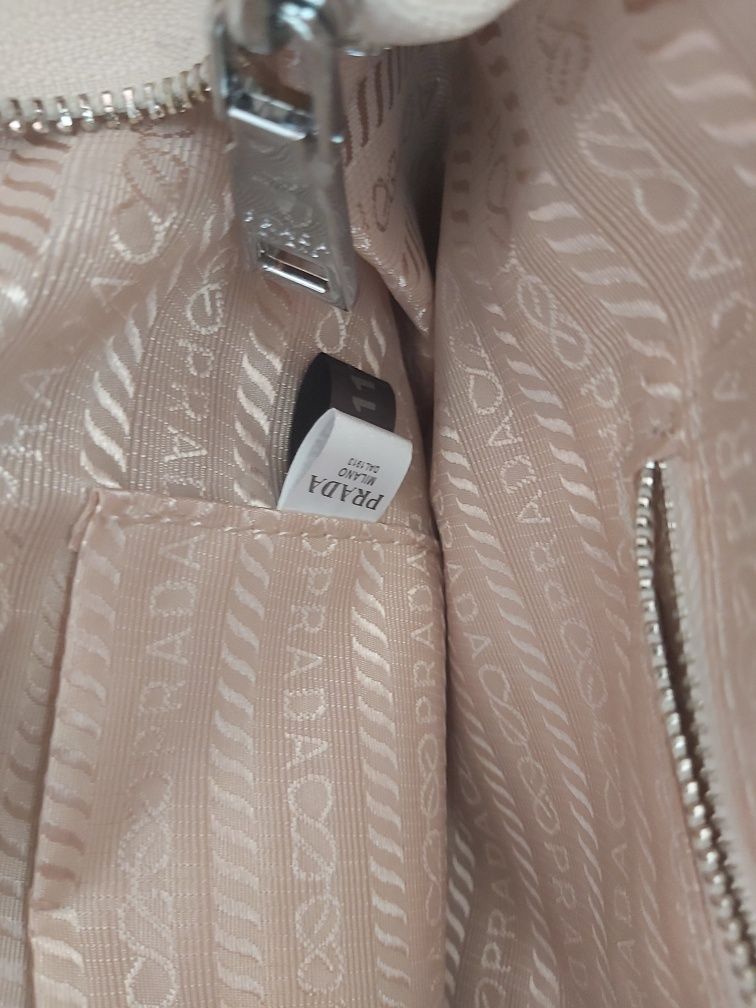 Prada nylon torebka shopper duża beżową pikowana