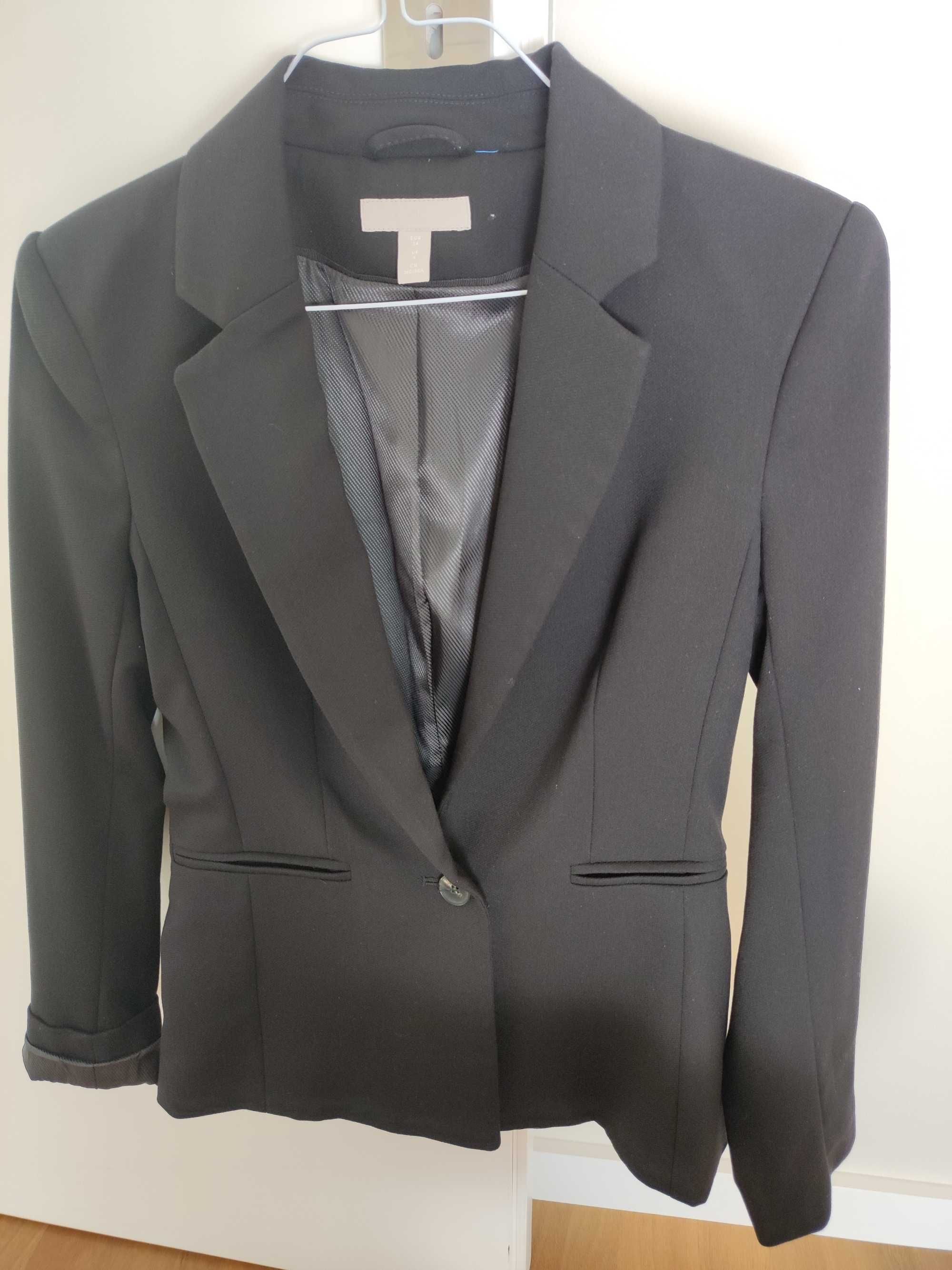 Blazer preto  cintado básico