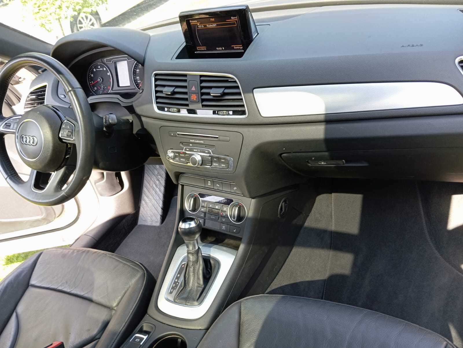 Audi Q3 S-line KEYLESS