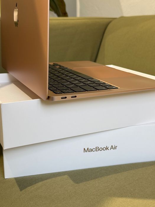 MacBook Air M1 8/256 Gold в гарному стані. Гарантія від магазину.