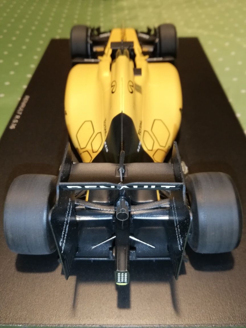 F1 1:18 Renault RS16 Spark como NOVO