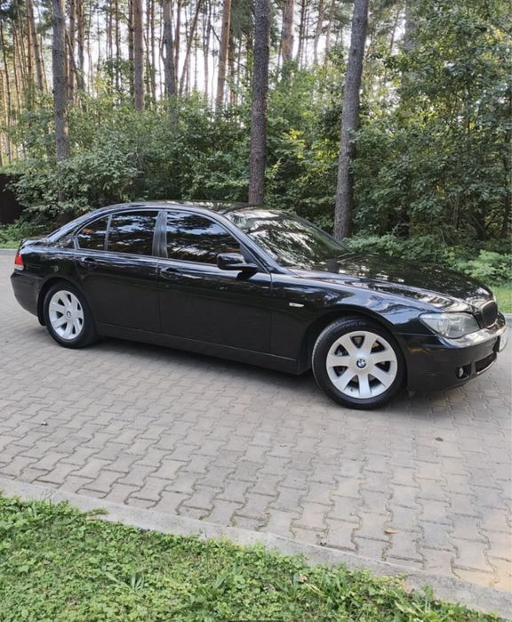 Бмв 740і е65.