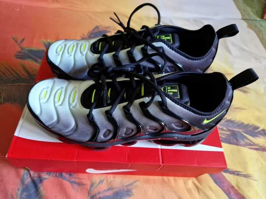 NIKE AIR VAPORMAX PLUS Sneakersy Buty Męskie 44.5 Oryginalne