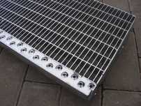 Nowość !! Stopnie metalowe drobne oczko 34x11 1000x270mm / wysyłka