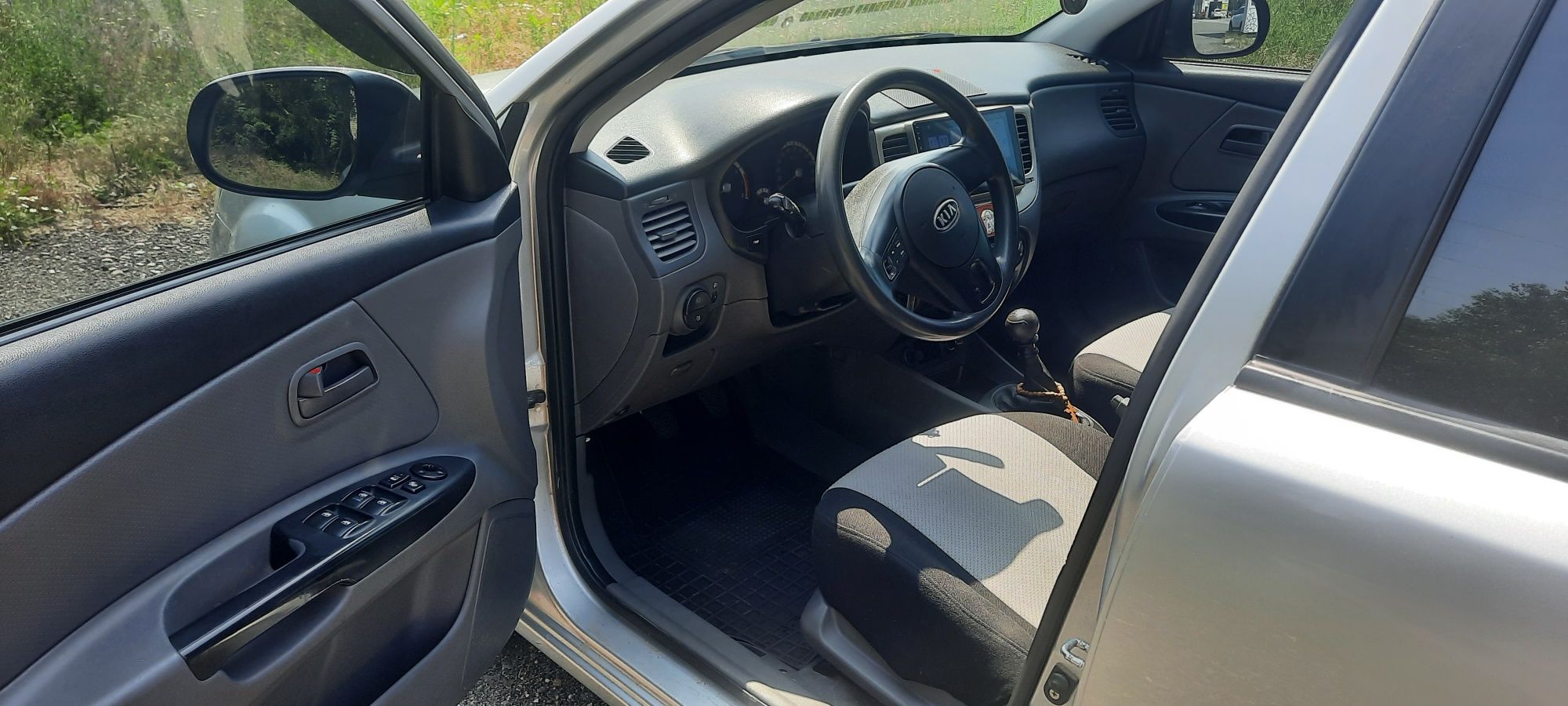 Продаж авто Kia Rio