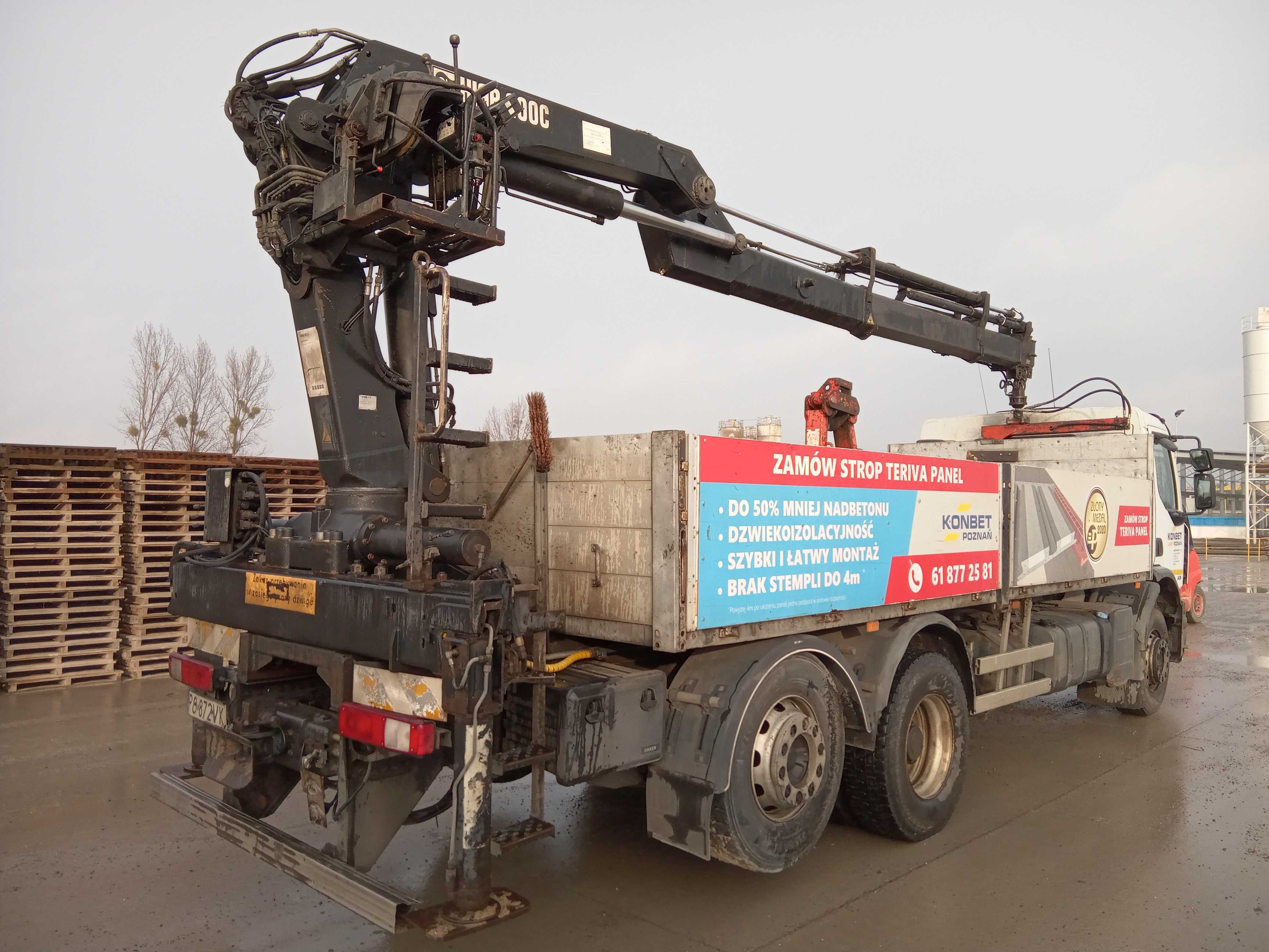 Renault 6x2 z HDS-em Hiab 200