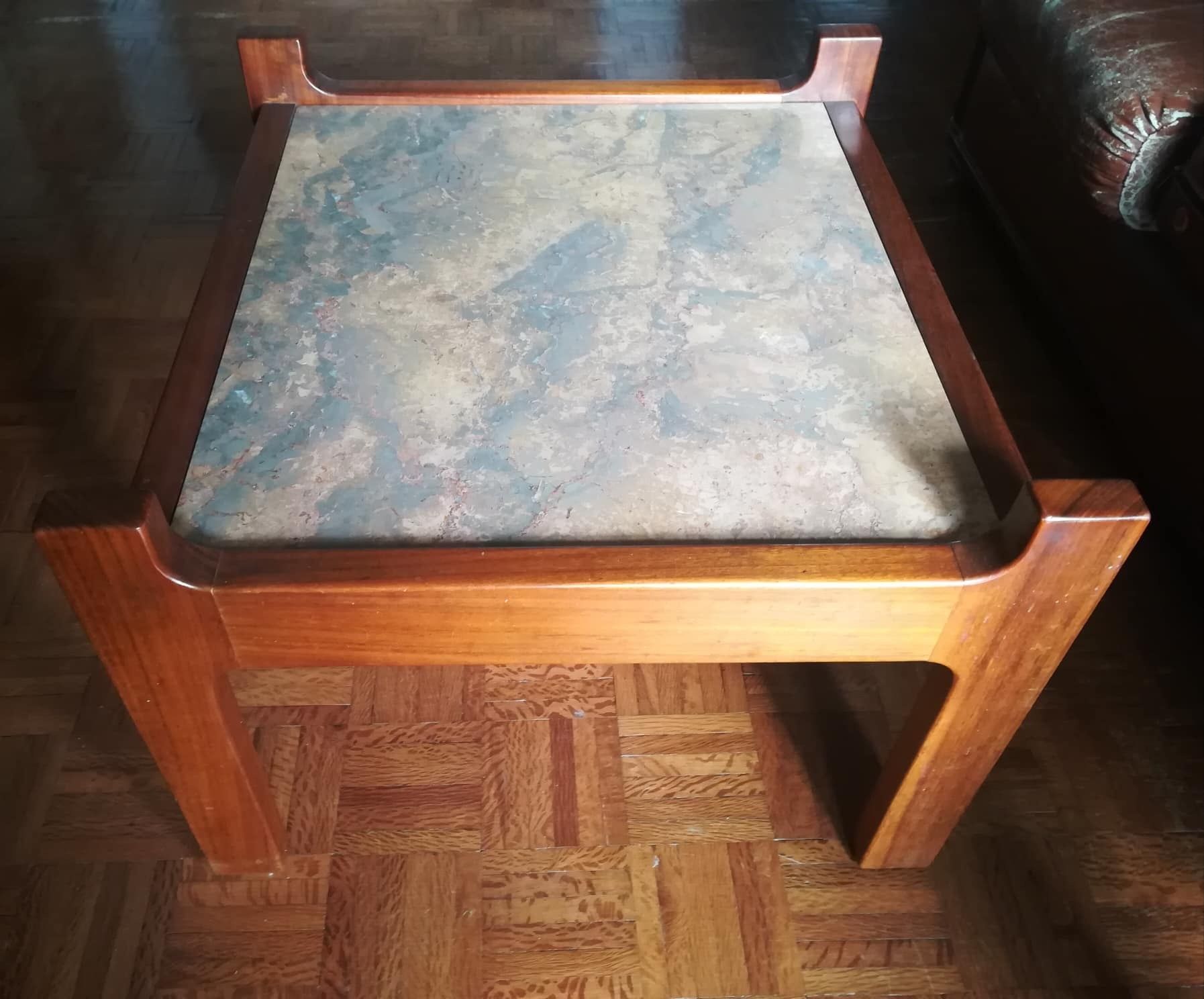 Mesa de Madeira Mogno e Mármore