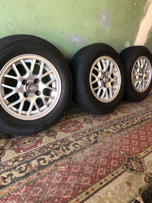 Продам резину с литими дисками