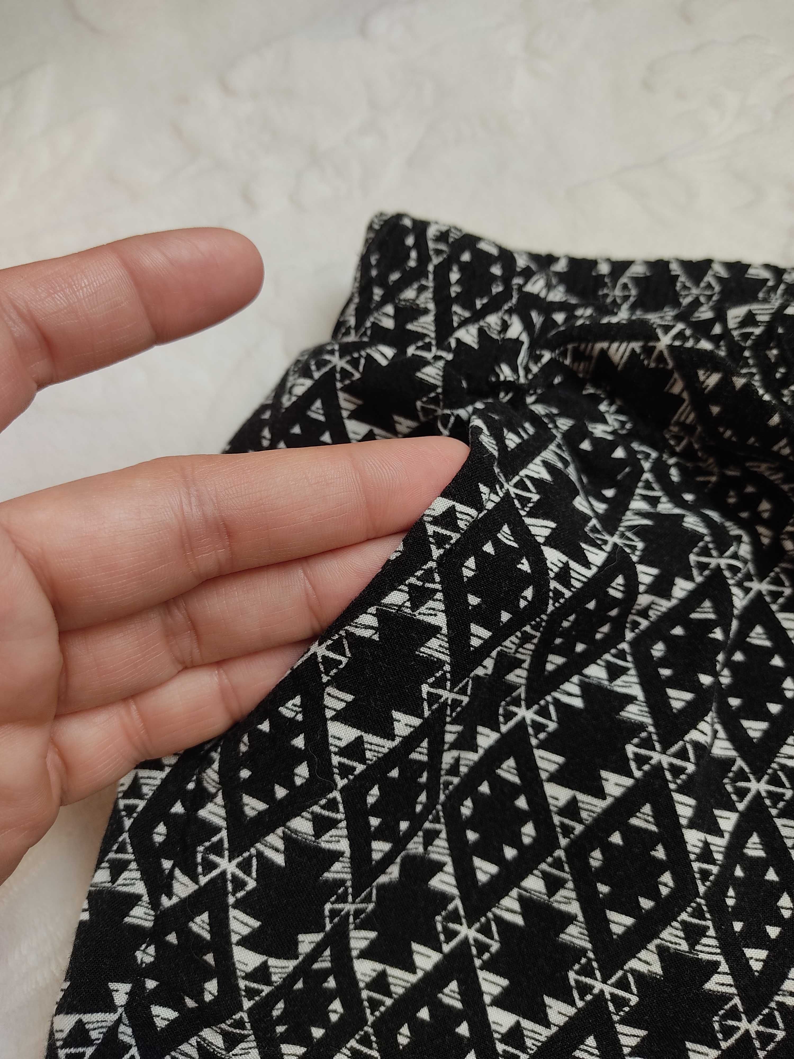 Spodnie letnie alladynki / joggerki rozm. 104 firmy Primark