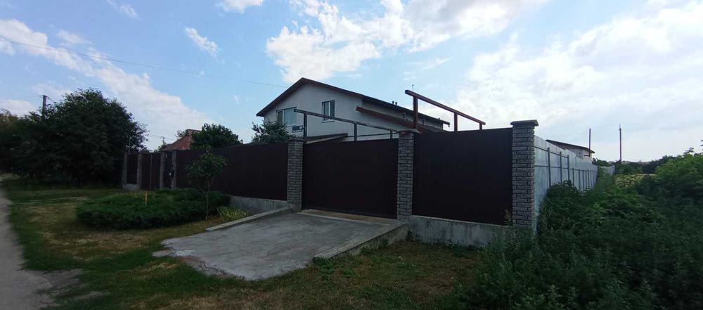 Продається  будинок  Київська обл, м. Міроновка, вул.Шевченка  44