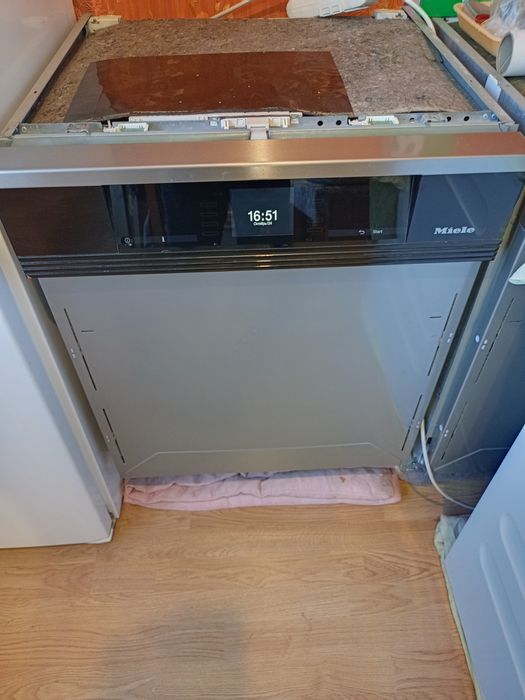 Посудомийна машина Miele G6905 SCi XXL висота
Загрузка 14 к