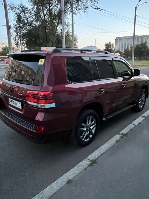 Toyota Land Cruiser 200