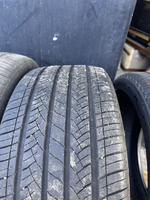 Продам шини розмір 245/40 18R