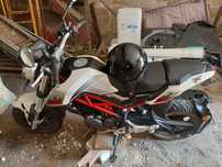 Vendo Benneli 125 como nova