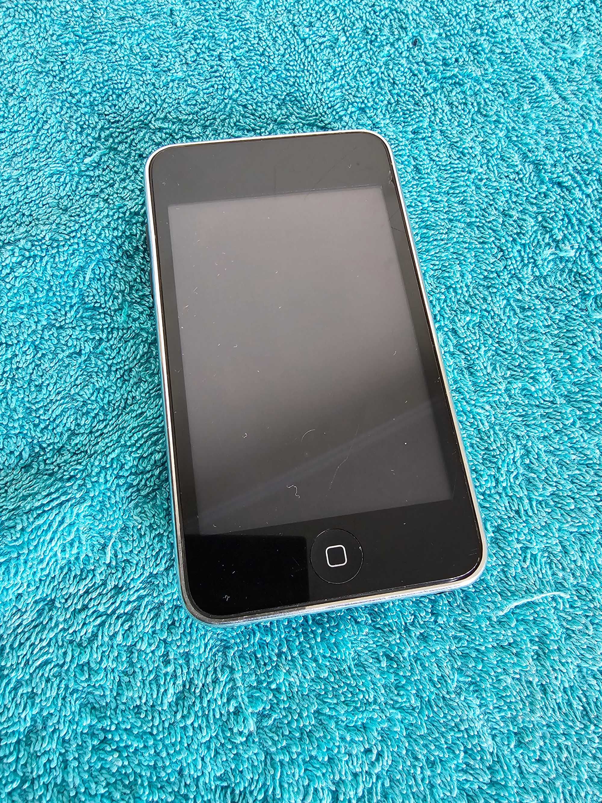 iPod Touch 8 ГБ / MC086ZP apple