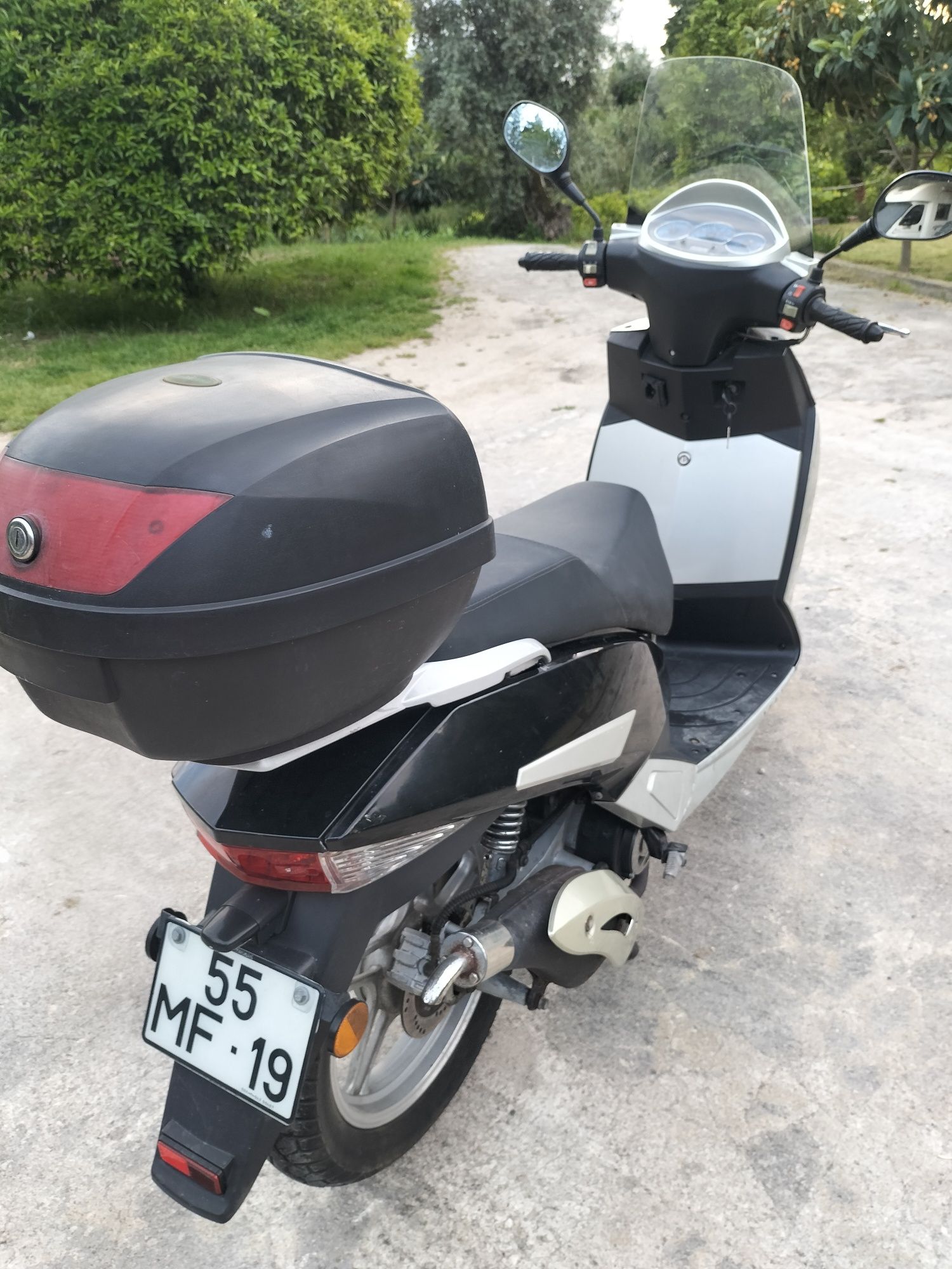 Scooter MTR maxi 125