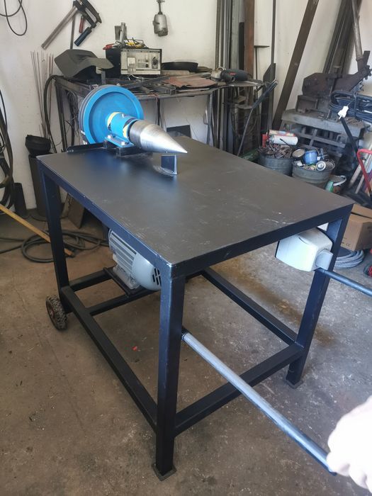 Łuparka świdrowa elektryczna do drewna