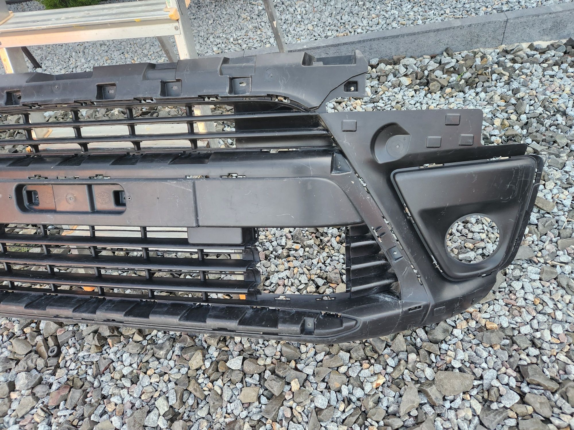 9813862680 - TOYOTA PROACE II 16- Передній БАМПЕР решітка радіатора