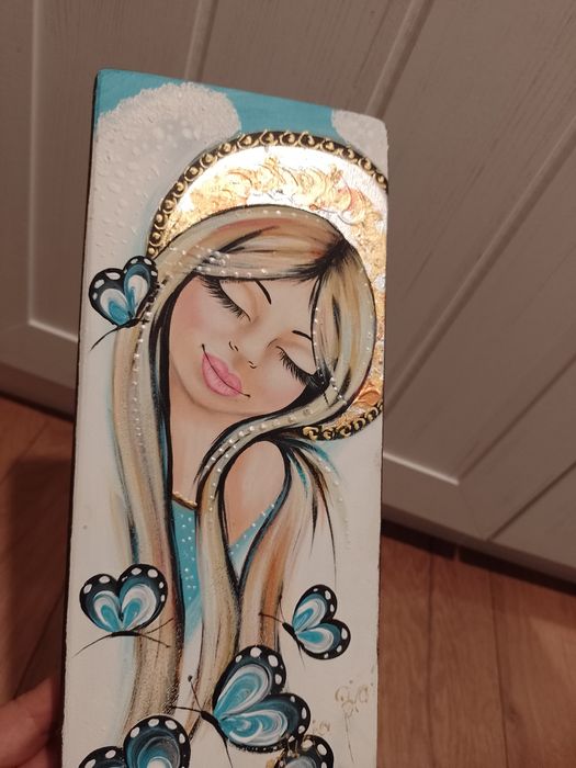 Aniołek na drewnie na różne okazje