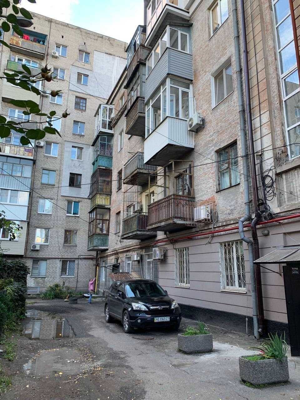 Внимание!Продам 2-к квартиру ул.Громова,в нормальном состоянии.