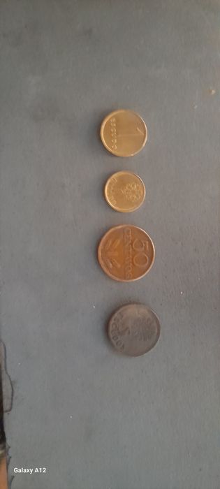 Moedas de 1 escudos
