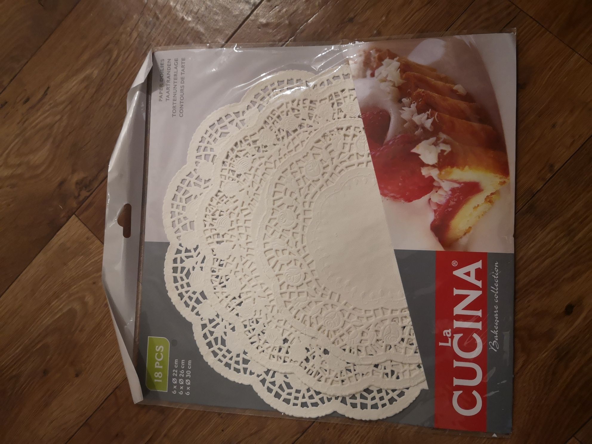 Podkładki papierowe pod tort 18 szt LA Cucina