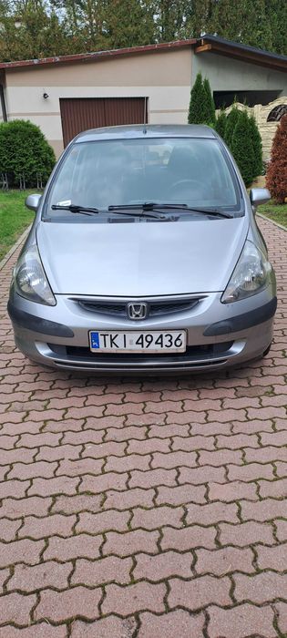 Sprzedam Hondę Jazz, długie opłaty...