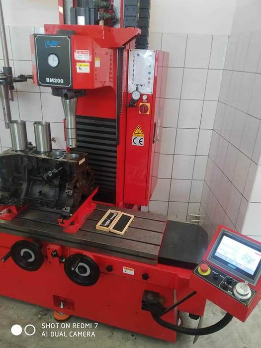 Wytaczarka do cylindrów bloków  silników , SJMC BM200