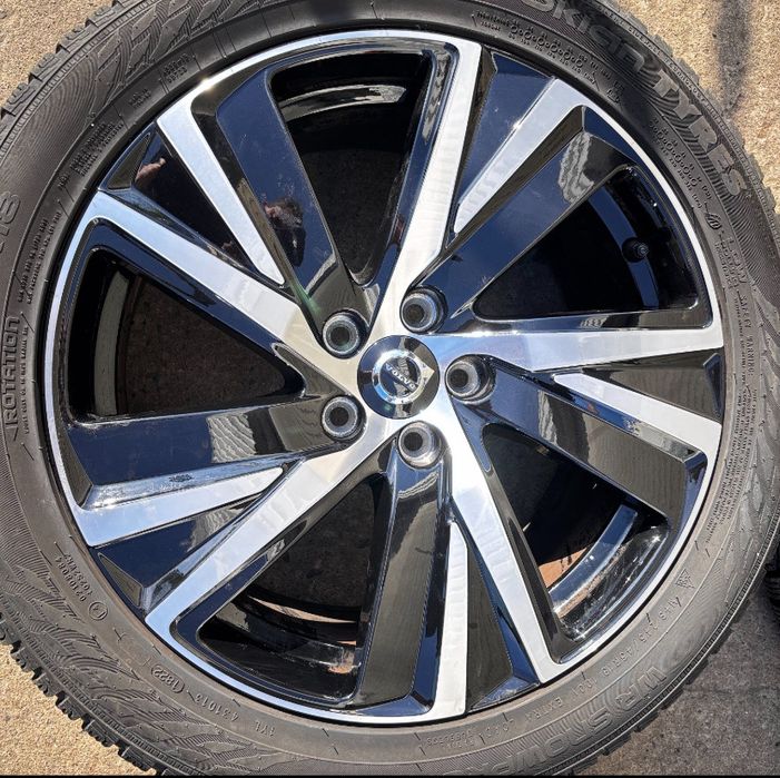 Koła 18 felgi Volvo S90 V90 5x108 opony zimowe Nokian 4x 245/45R18